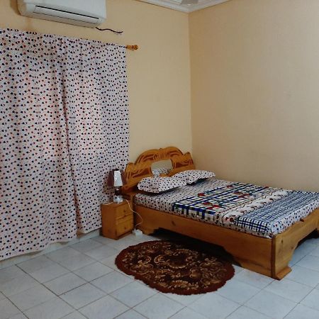 Villa Chambre B climatisée douche Cuisine salon Bamako Exterior foto