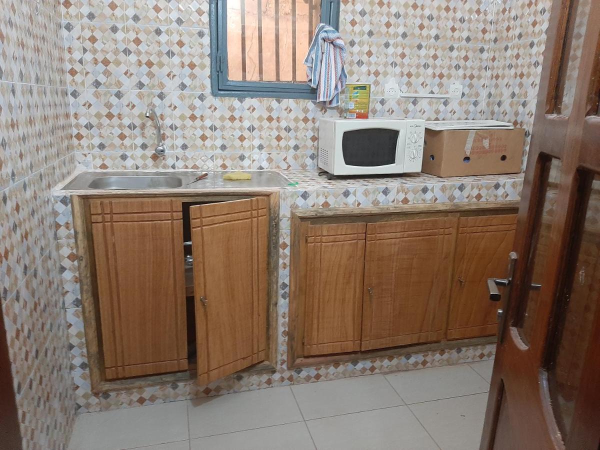 Villa Chambre B climatisée douche Cuisine salon Bamako Exterior foto